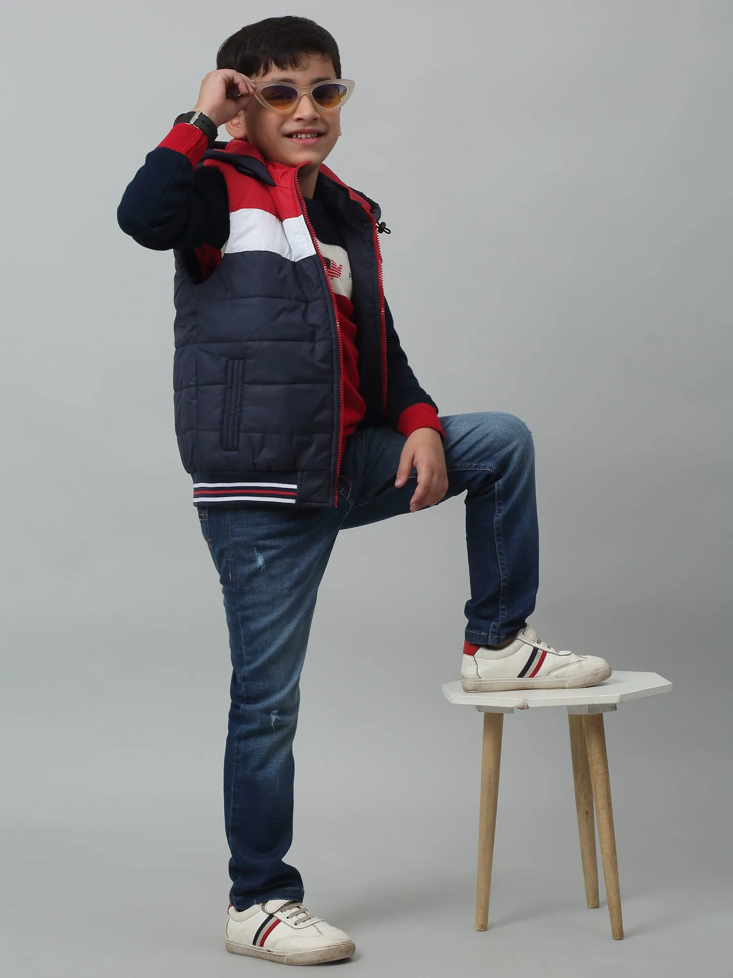 Boys Navy Blue Hooded Neck Colour Blocked Casual Jacket For Winter