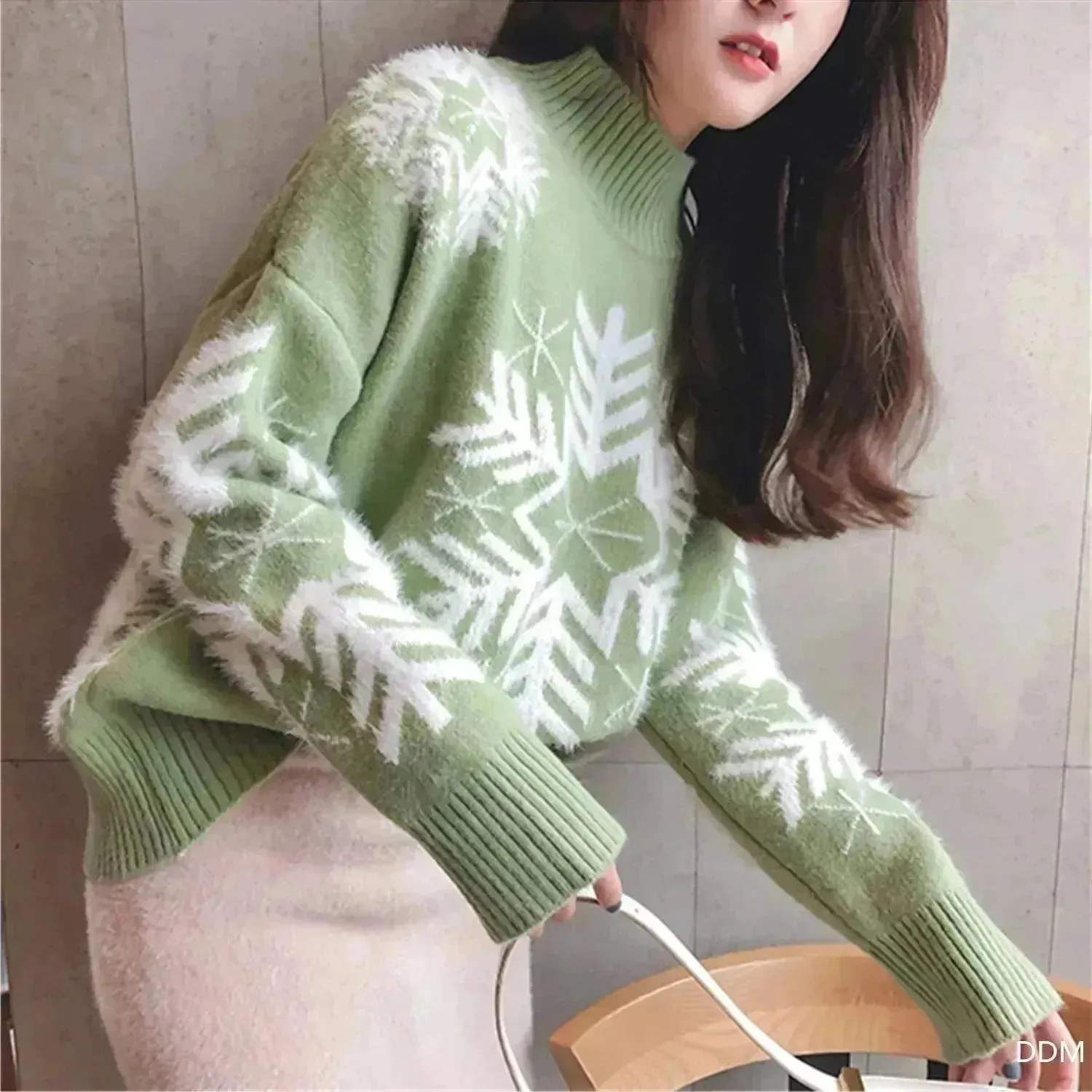 Snowflakes Crewneck Christmas Cashmere Sweater women