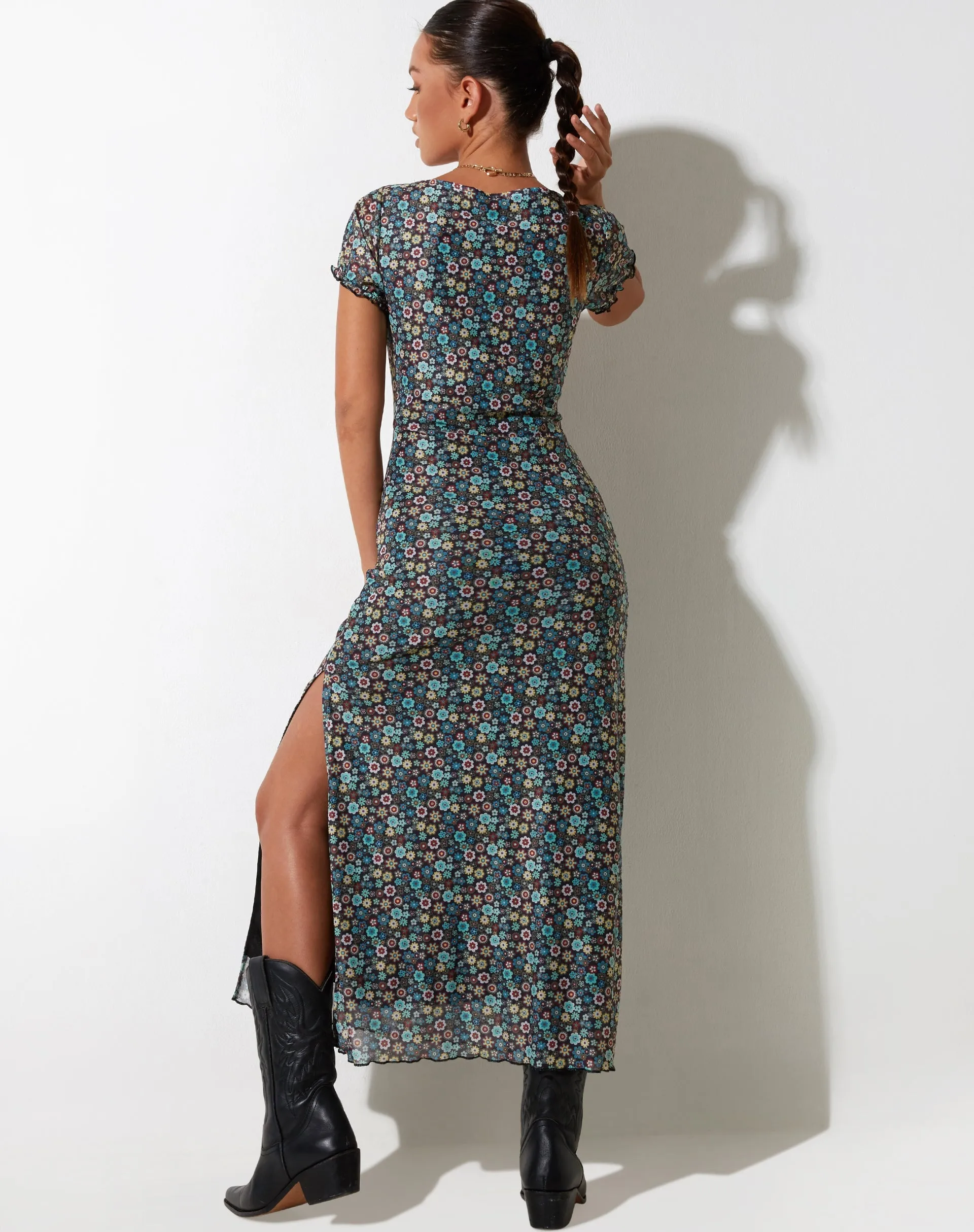 Taliah Maxi Dress in Folk Floral